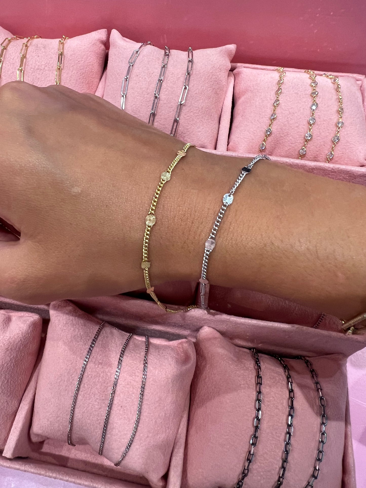 Curb Chain with Bold Circles Permanent Bracelet