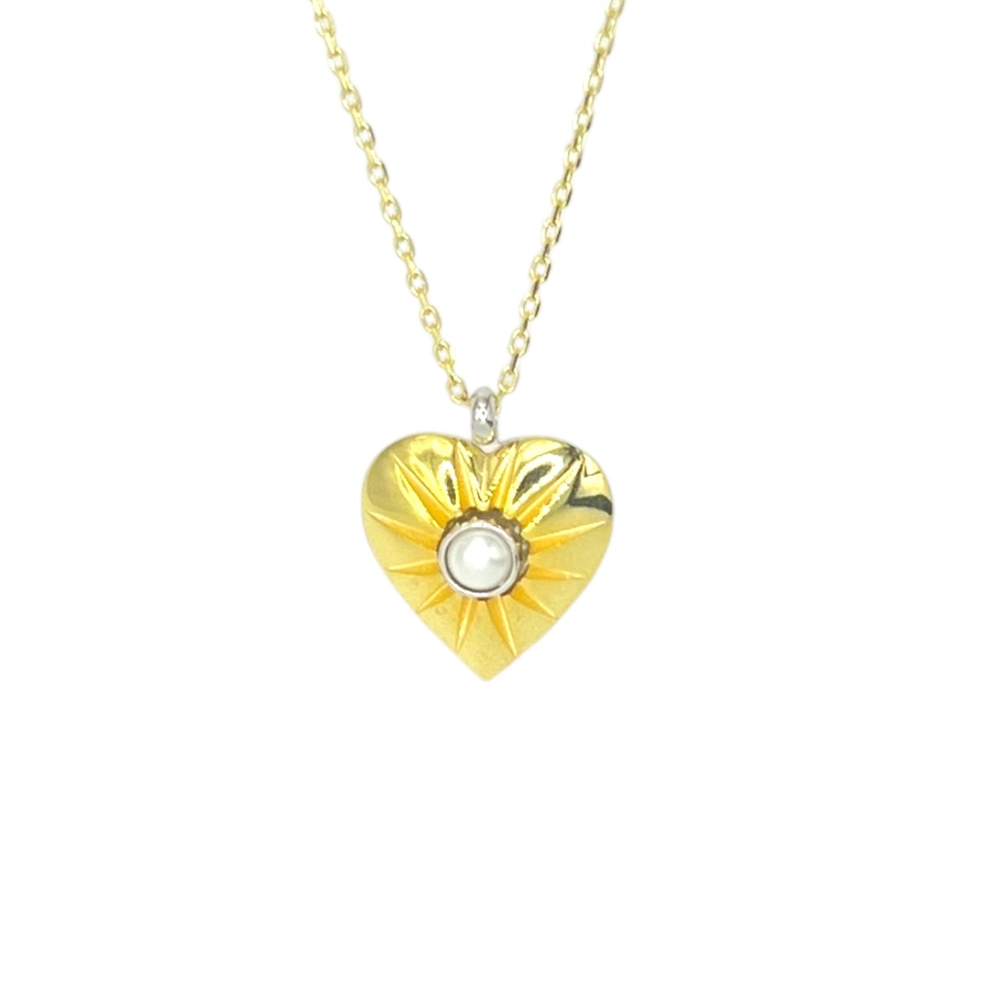Shining Heart Pearl Necklace