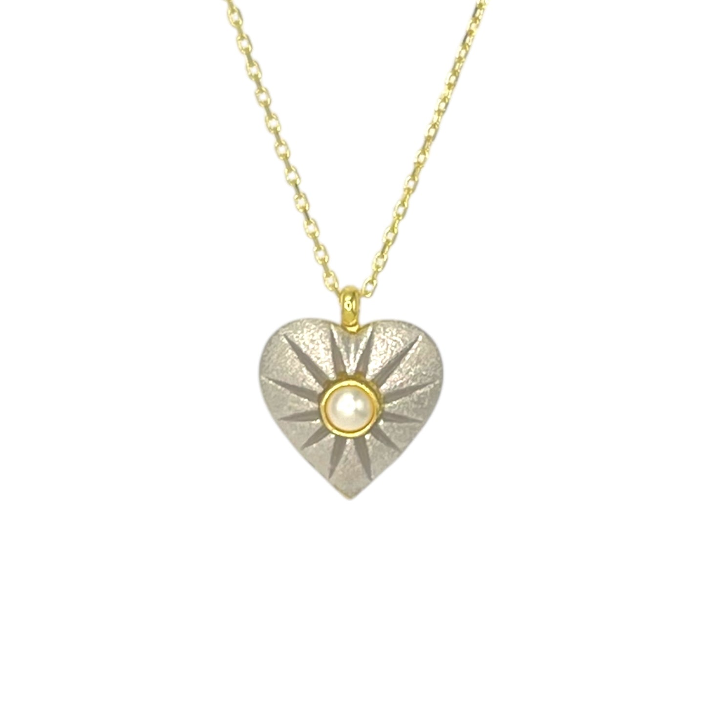 Shining Heart Pearl Necklace