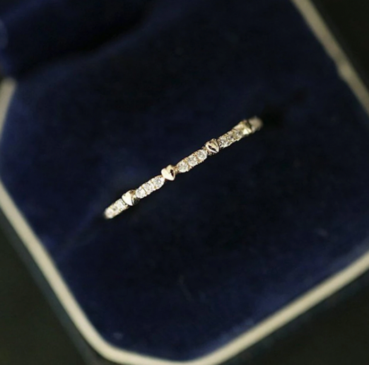 Pavé Bold Hearts Band Ring