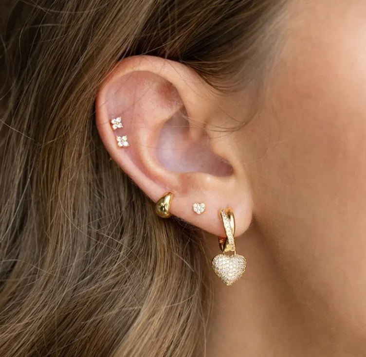 Mini Pavé Heart Stud
