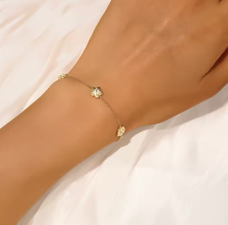 Triple Golden Crystal Flowers Bracelet