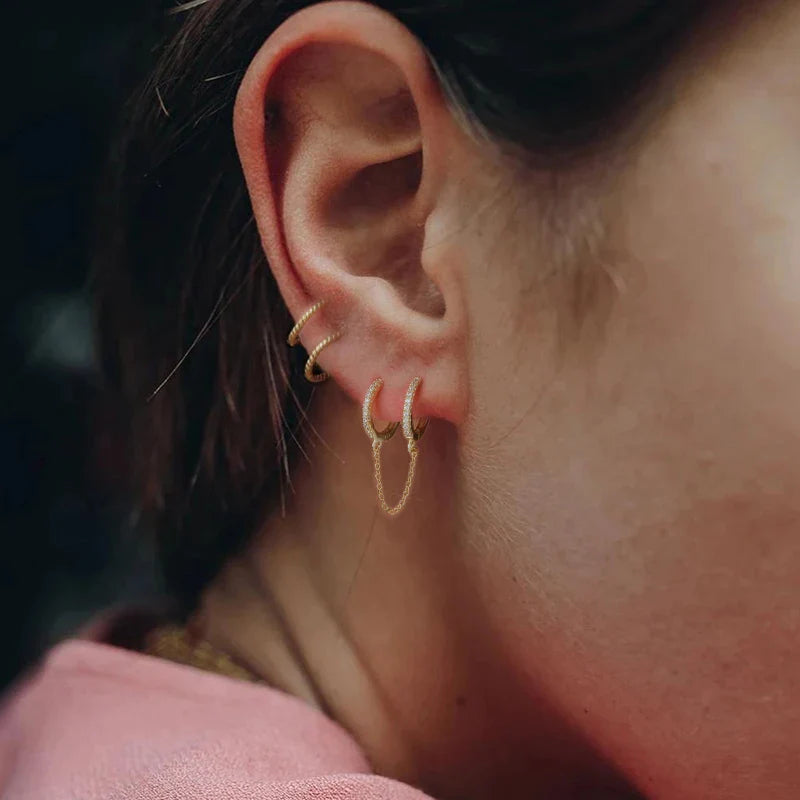 Chain on Hoops