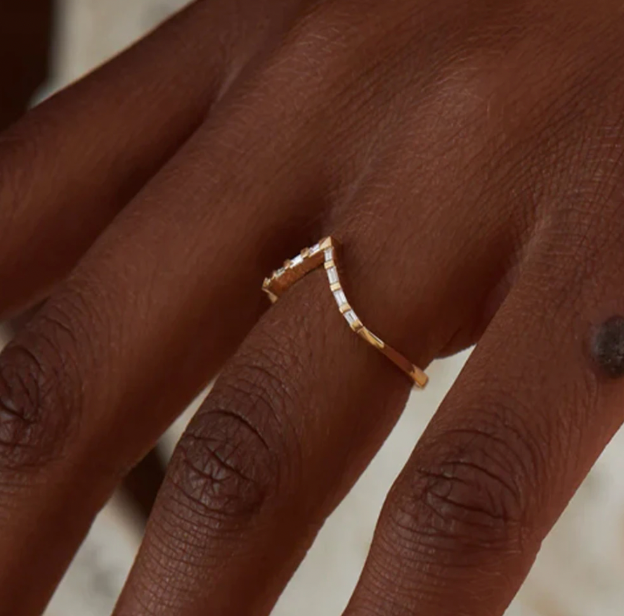 Baguettes V Ring