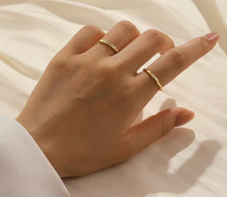 Multi Circle Stones Sun Band Ring