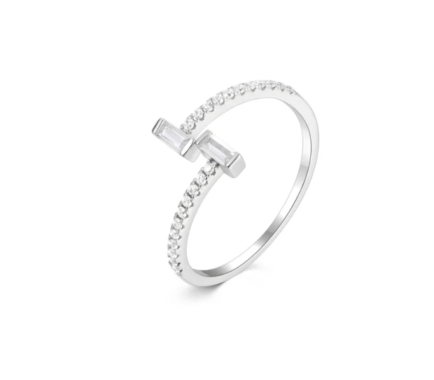 Double Baguettes Pavé Twist Ring