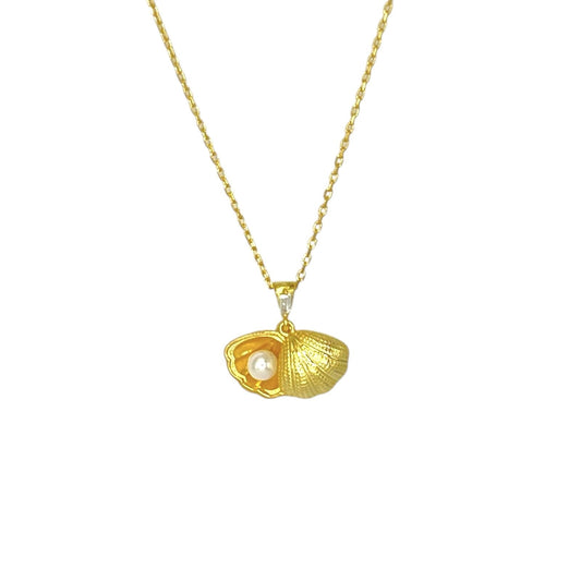White Pearl in Golden Shell Necklace